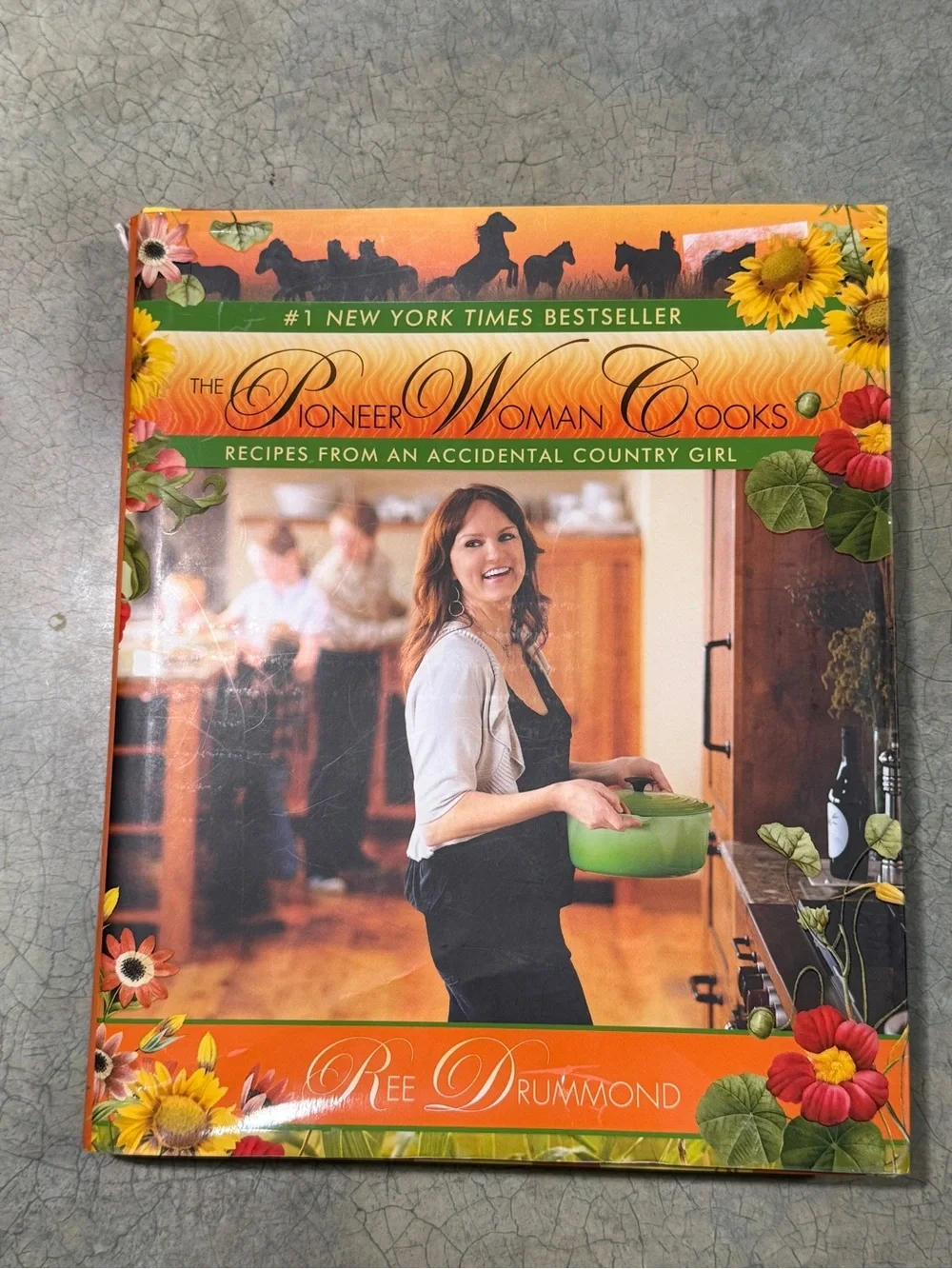The Pioneer Woman Cookbook - Orange and Green Floral Cover